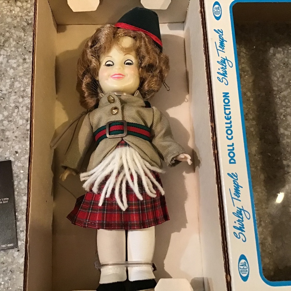 Vintage SHIRLEY TEMPLE DOLL Wee Willie Winkle  - Ideal Shirley Temple Doll